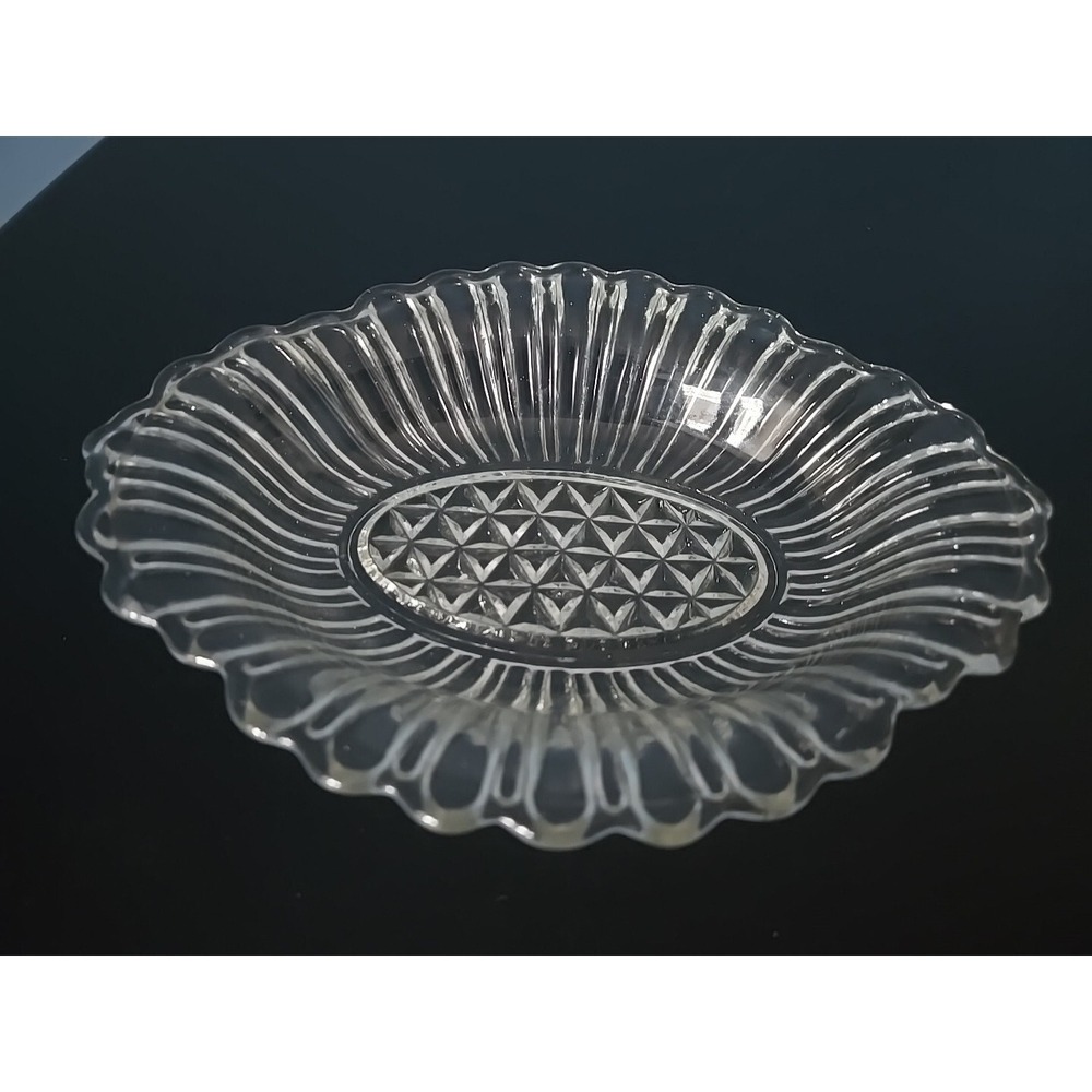 Vintage Anchor Hocking Pattern # 5061 Pickel Relish Dish‎ Bowl Loops & Diamonds